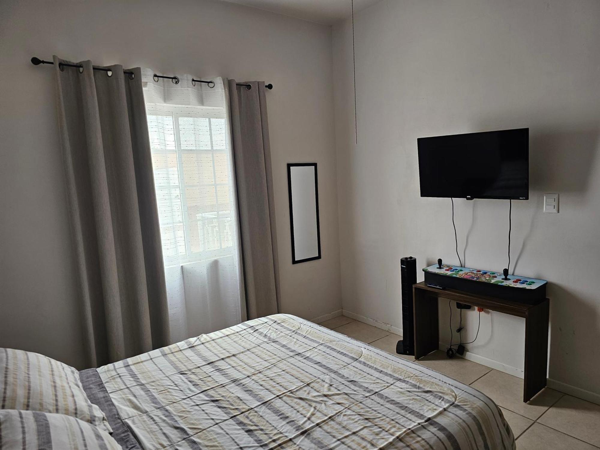 Appartamento Departamento Frontera #2 En El Campestre Ciudad Juárez Esterno foto
